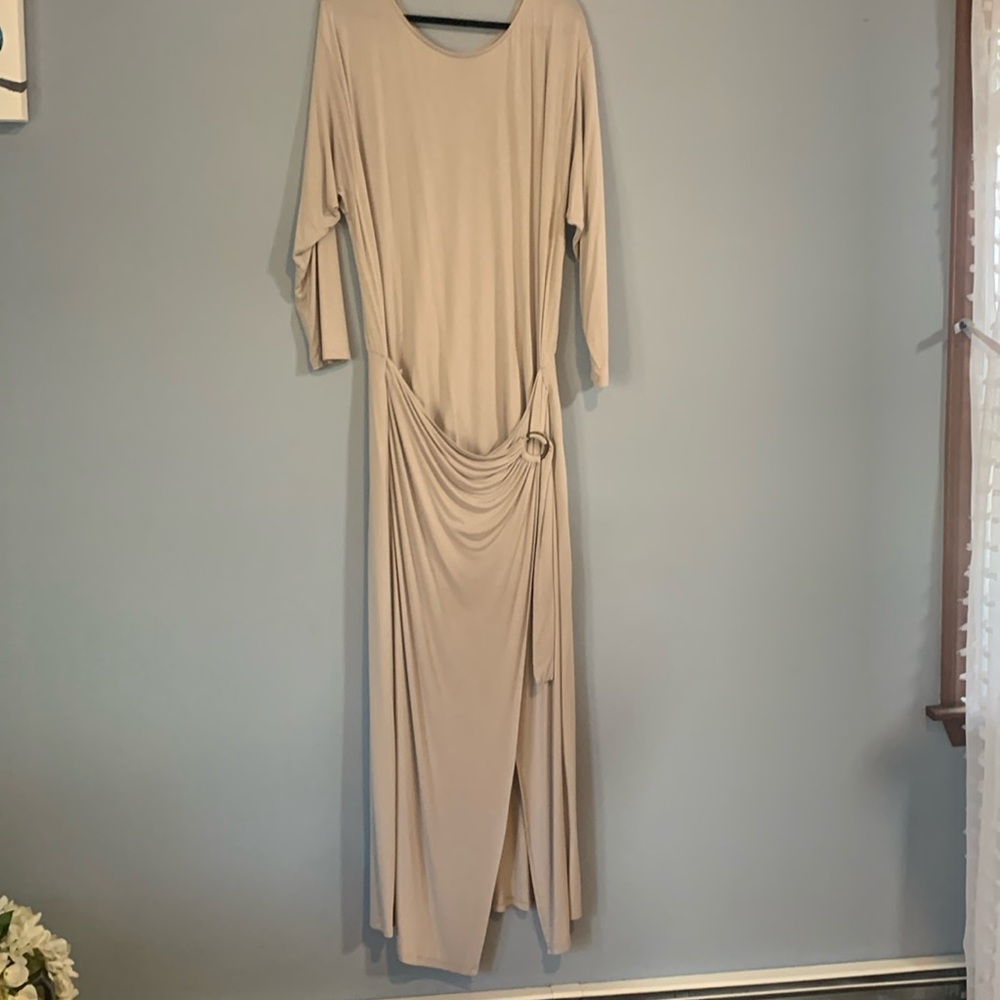 Free People Alyssa Long Sleeve Size L Wrap Dress Like New Maxi Tan/Stone Viscous